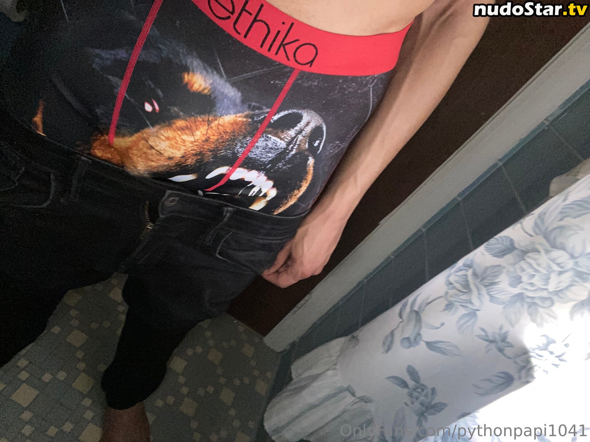 pythonpaige / pythonpapi1041 Изтекли Голи OnlyFans Снимки #1