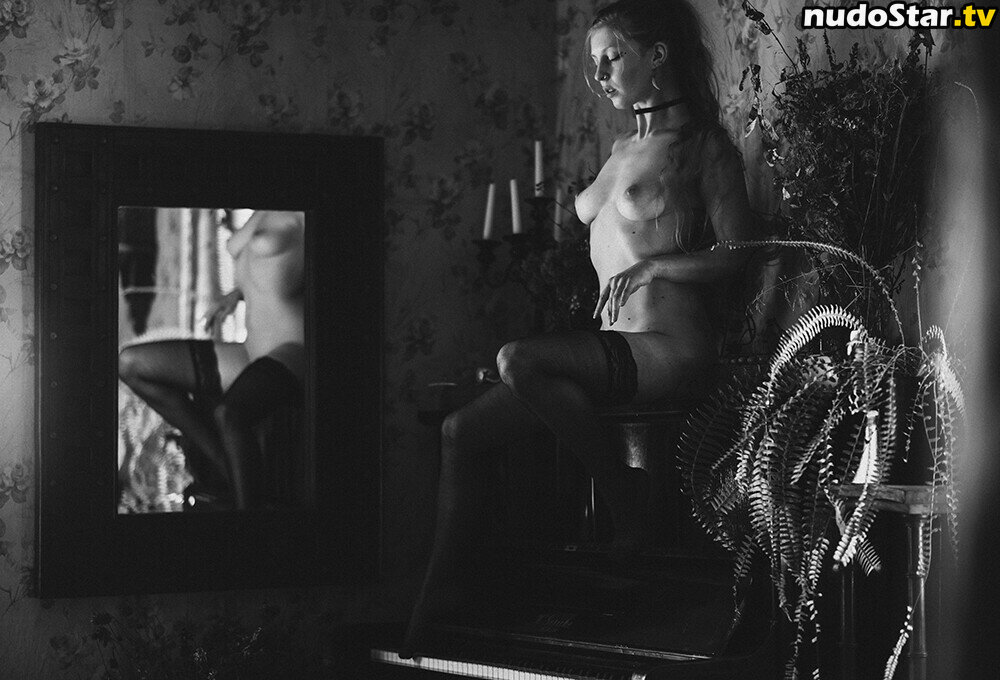thinloth Изтекли Голи OnlyFans Снимки #12